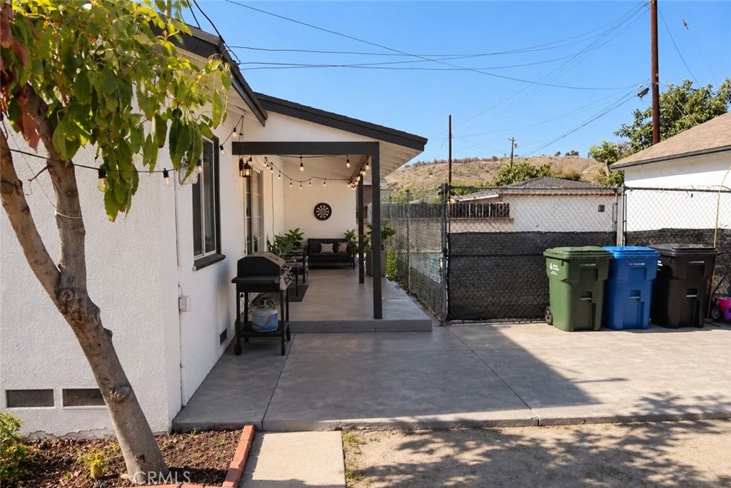 2311 Laurel Avenue