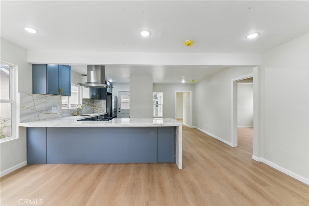 4842 W 99th Street