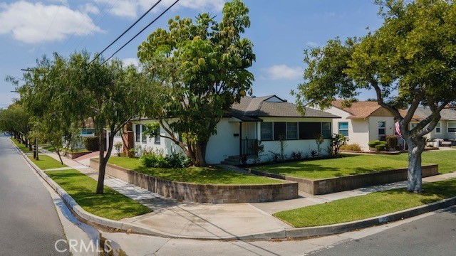 6038 Loomis
