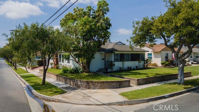 6038 Loomis