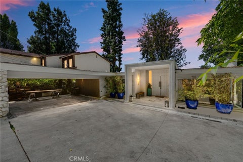 Photo of 4781 Galendo Street, Woodland Hills, CA 91364 (MLS # WS26227663)