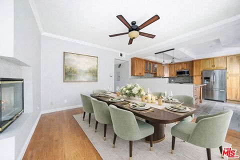 Photo of 14937 Dickens Street #109, Sherman Oaks, CA 91403 (MLS # 26641001)