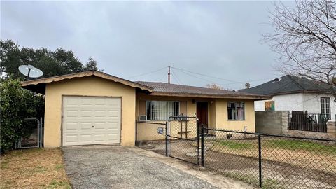 Photo of 1480 W 15th Street, San Bernardino, CA 92411 (MLS # CV26125320)