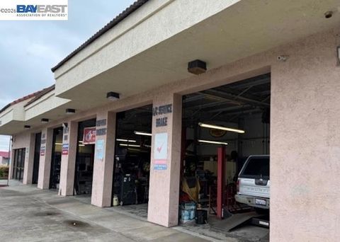 Photo of 528 Jackson St., Hayward, CA 94544 (MLS # 41129936)