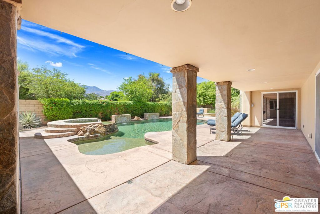 78743 Avenida Tujunga
