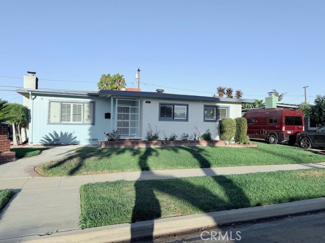 2690 Senasac Avenue