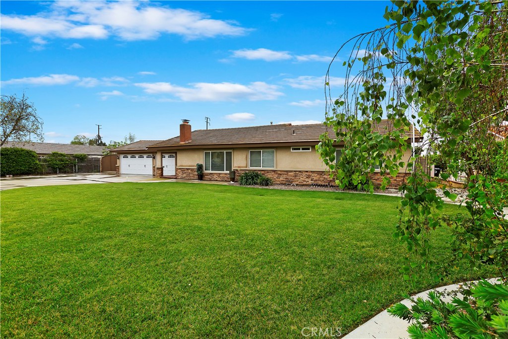 4551 Monte Verde Street