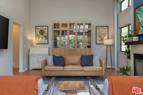 Photo of 5936 Barton Avenue, Los Angeles, CA 90038 (MLS # 26838721)