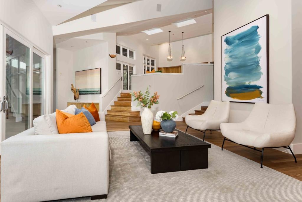 12008 Emerald Hill Lane