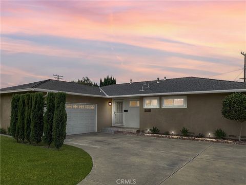Photo of 11921 Medina Drive Dr, Garden Grove, CA 92840 (MLS # OC26092528)