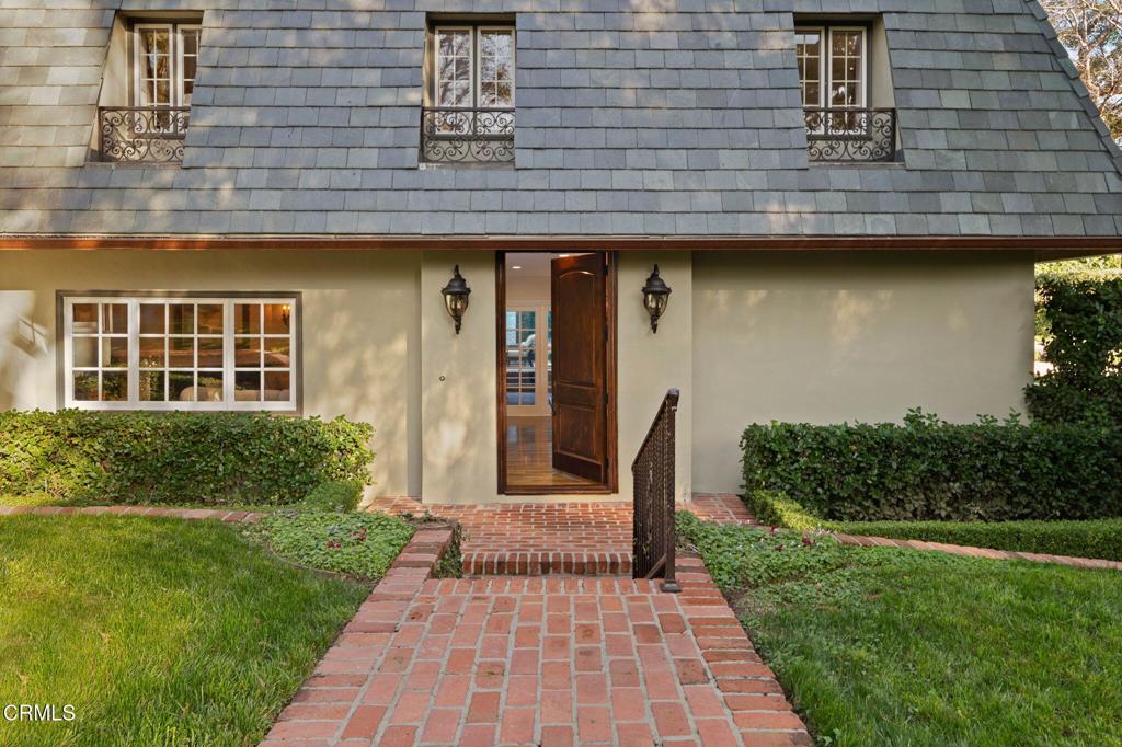 1010 Stoneridge Drive