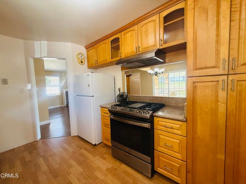 Tiny photo for 324 S Brookshire Avenue, Ventura, CA 93003 (MLS # V1-38635)