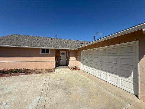 Tiny photo for 324 S Brookshire Avenue, Ventura, CA 93003 (MLS # V1-38635)
