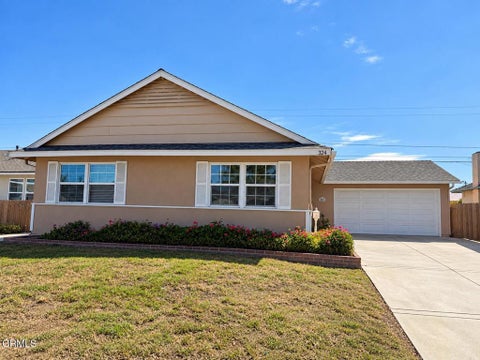 Photo of 324 S Brookshire Avenue, Ventura, CA 93003 (MLS # V1-38635)