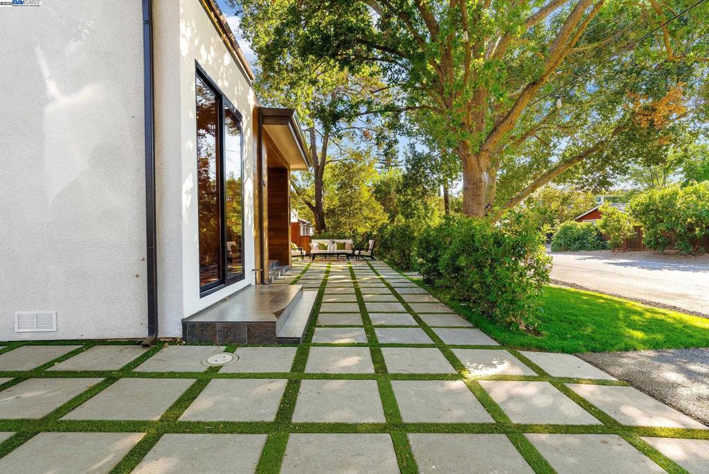 PALO ALTO - Residential