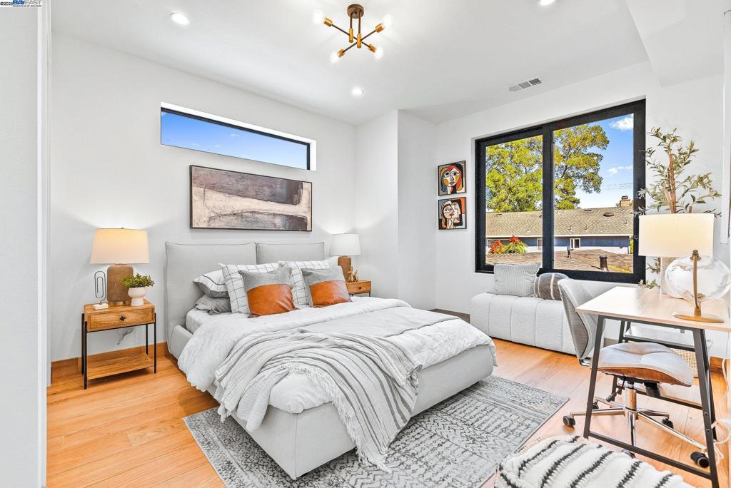 PALO ALTO - Residential