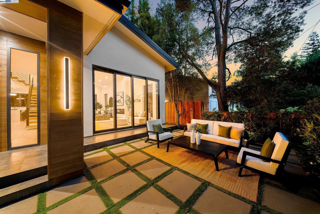 PALO ALTO - Residential