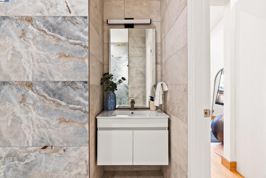 PALO ALTO - Residential