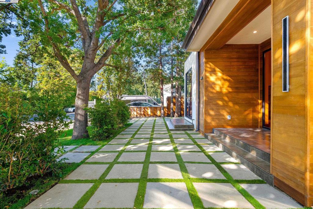 PALO ALTO - Residential