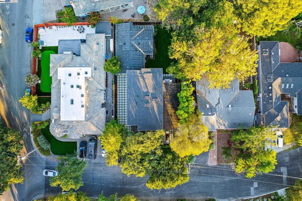 PALO ALTO - Residential