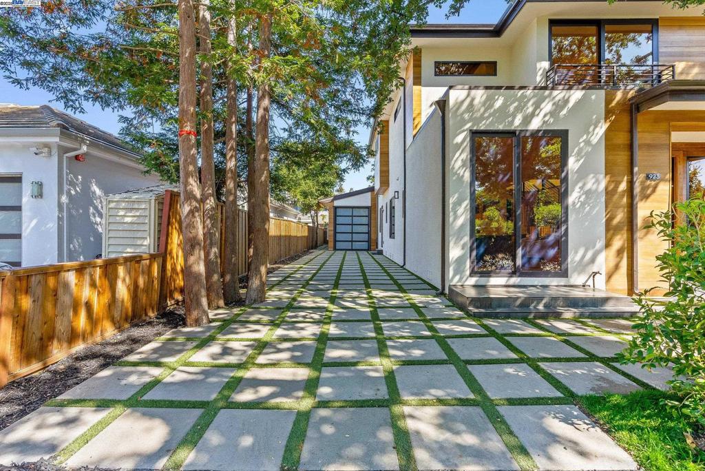 PALO ALTO - Residential