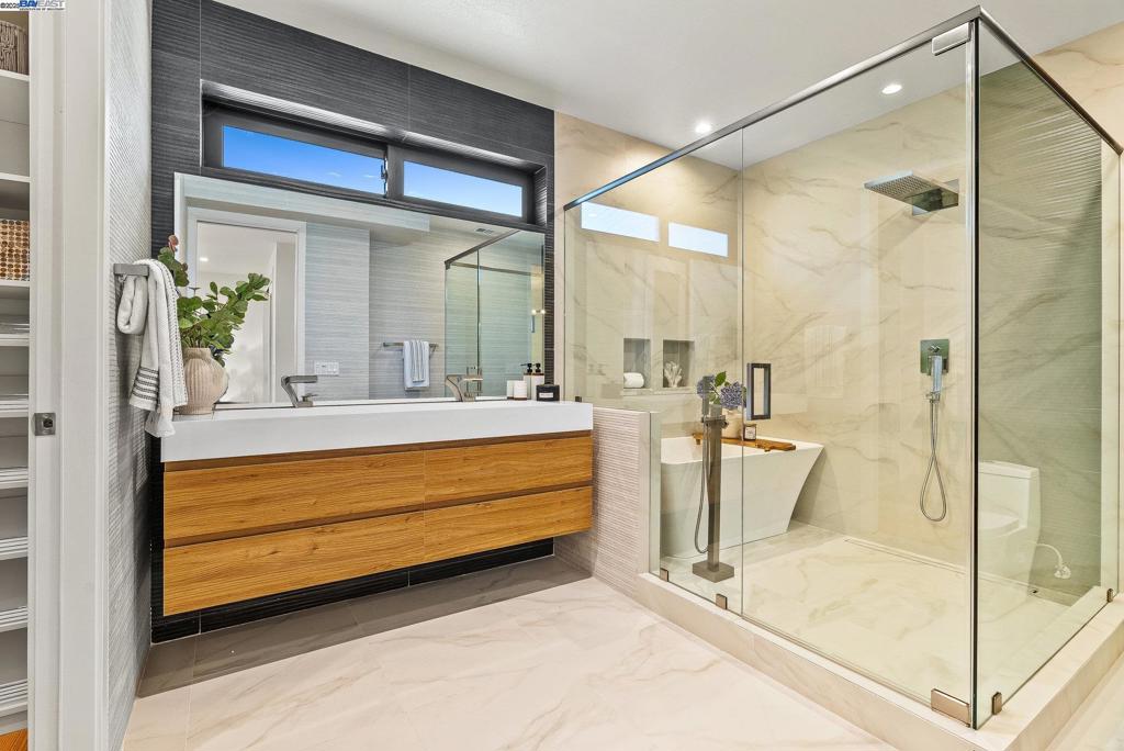 PALO ALTO - Residential