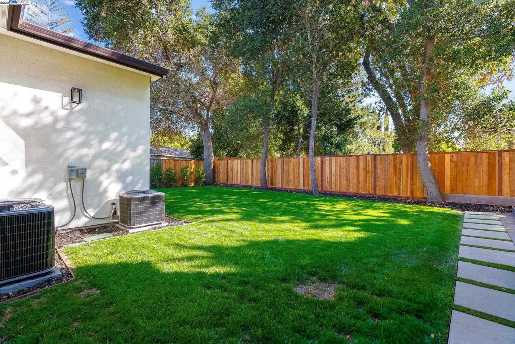 PALO ALTO - Residential