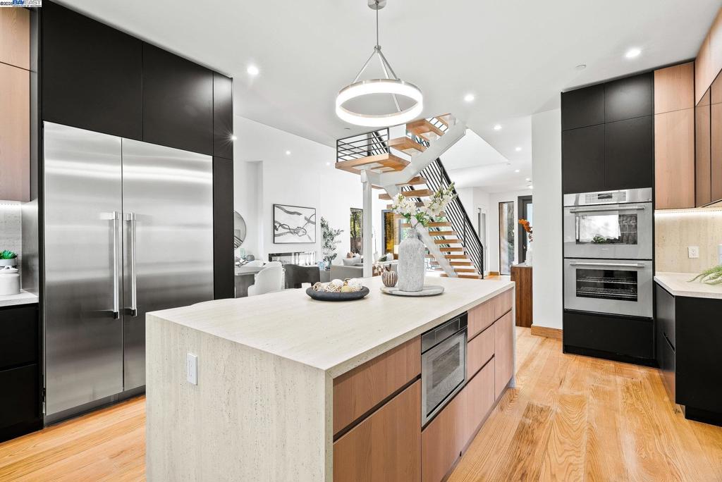 PALO ALTO - Residential