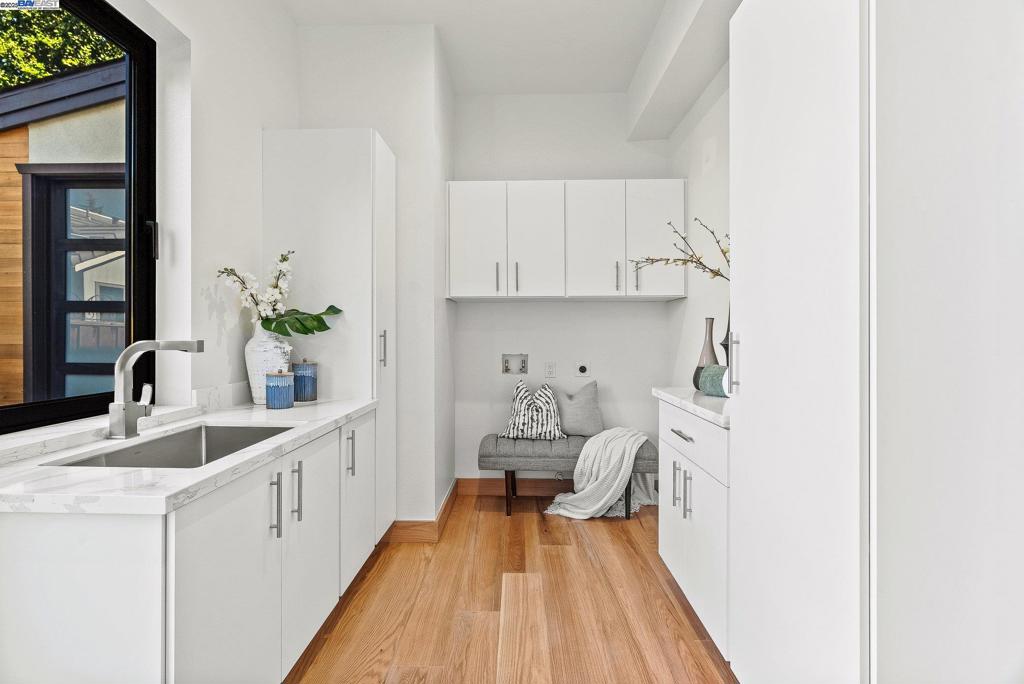 PALO ALTO - Residential