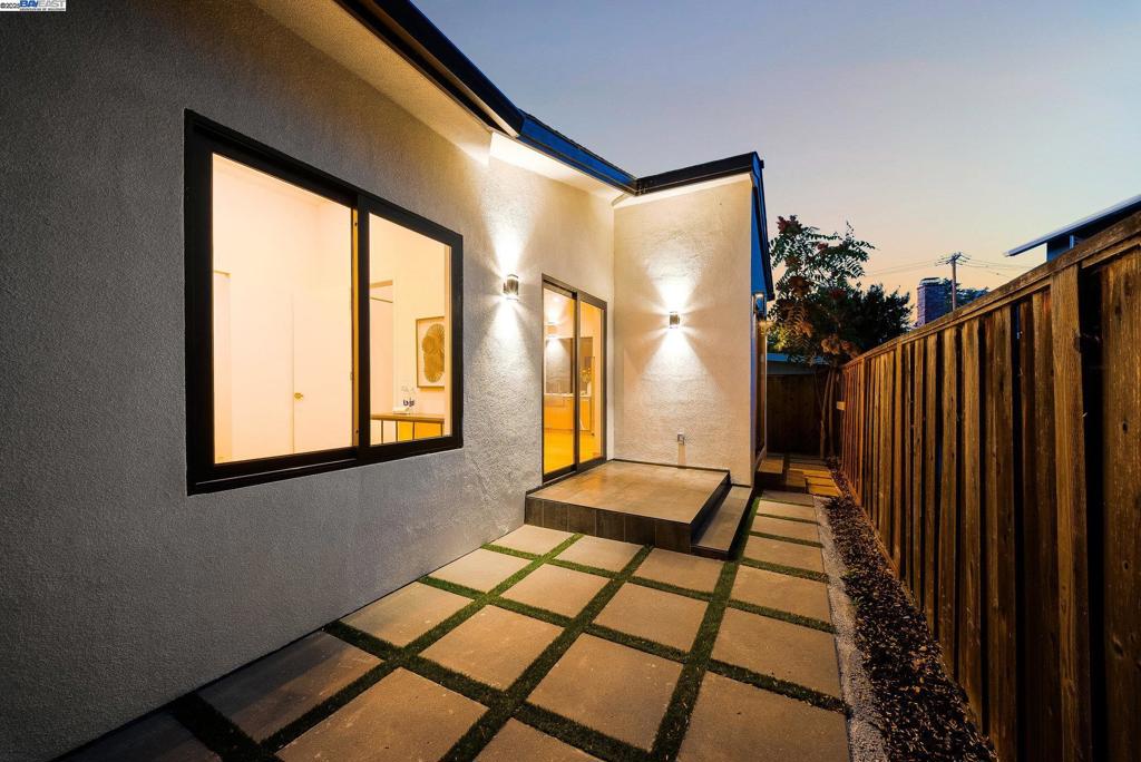 PALO ALTO - Residential