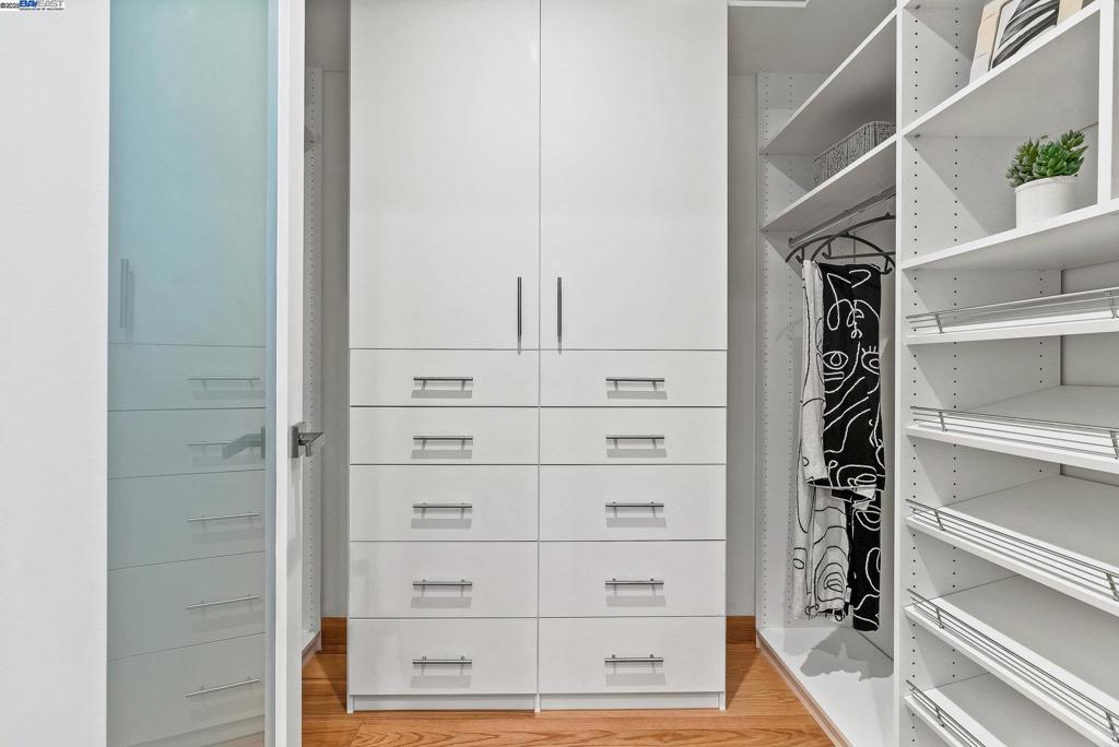 PALO ALTO - Residential