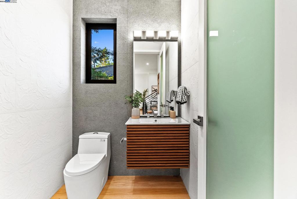 PALO ALTO - Residential