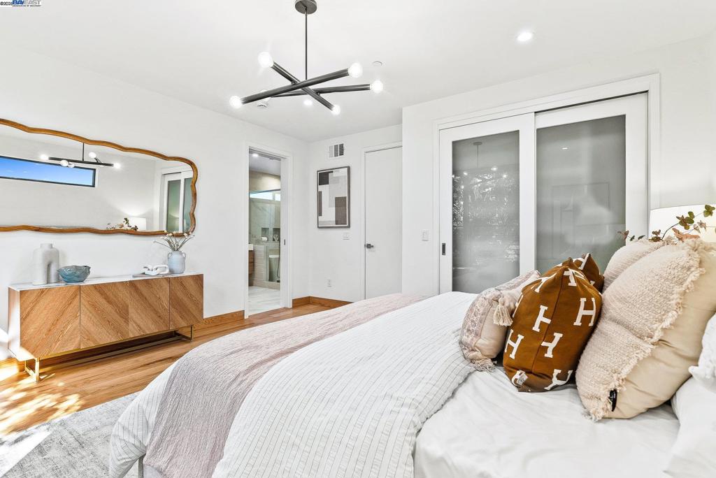 PALO ALTO - Residential