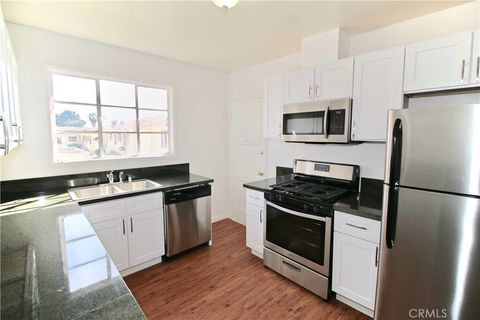 Photo of 1270 wilcox Avenue, Hollywood, CA 90038 (MLS # SR25192966)