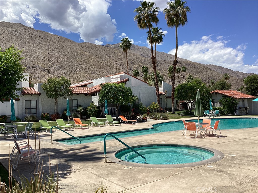 2240 S Palm Canyon Drive 20