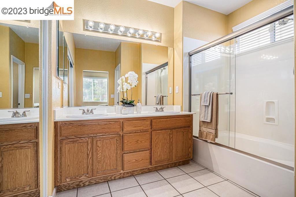 BRENTWOOD HILLS - Residential