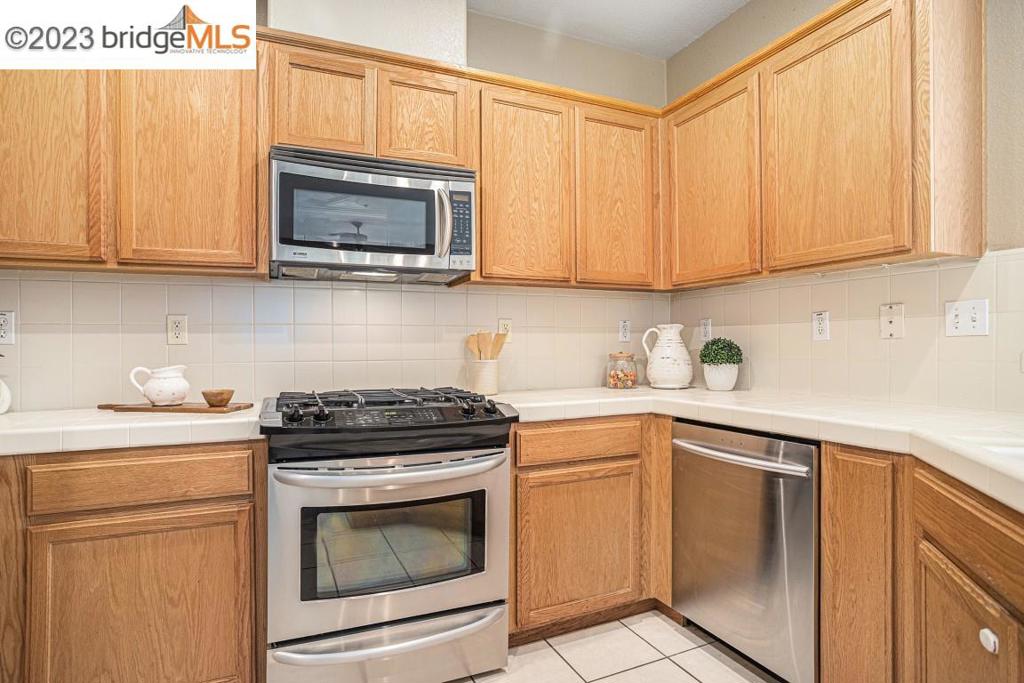 BRENTWOOD HILLS - Residential