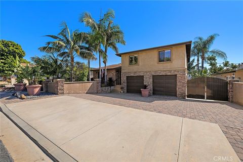 Photo of 34255 Camino El Molino, Dana Point, CA 92624 (MLS # LG26060681)