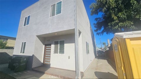 Photo of 122 W 55th ST, Los Angeles, CA 90037 (MLS # PW26224924)