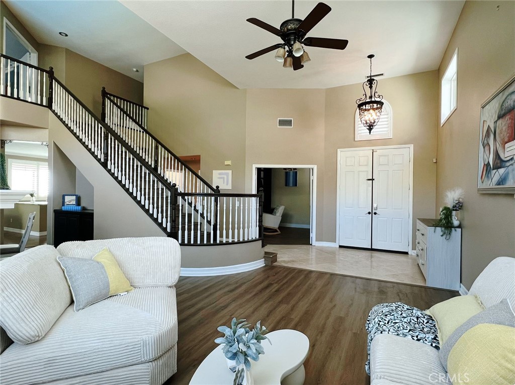 4717 Torrey Pines Drive