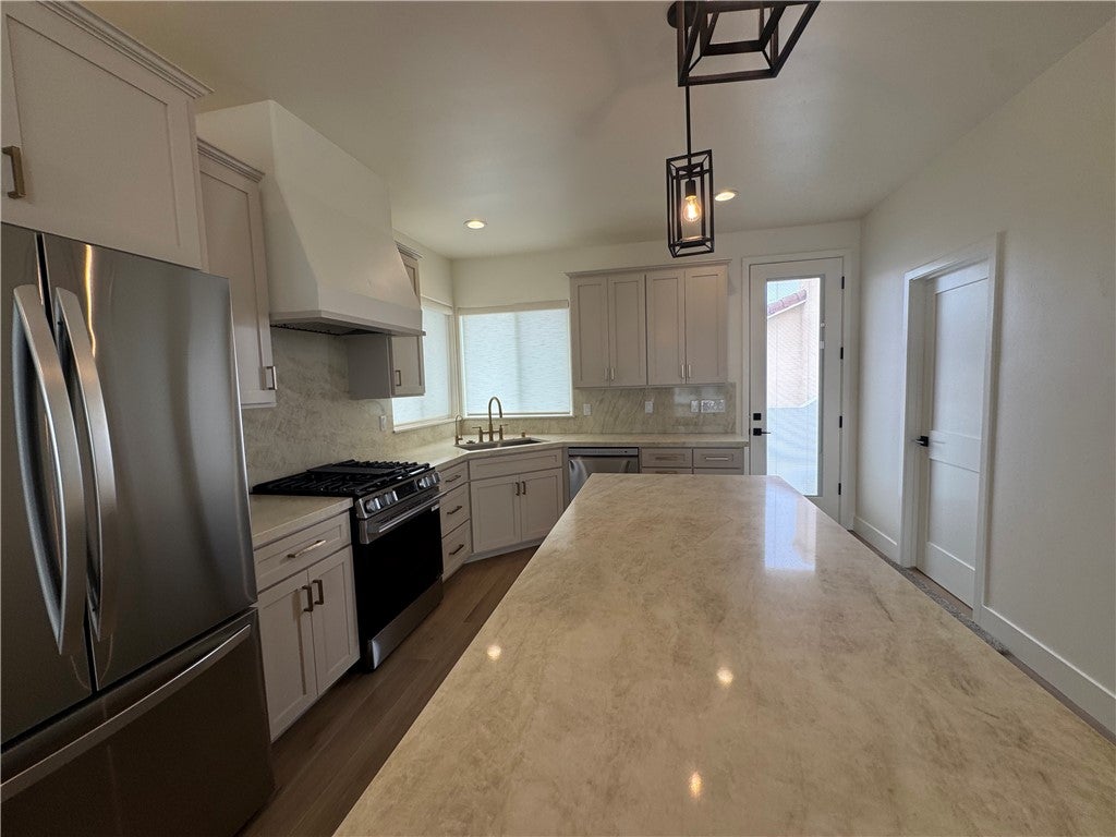 244 N 7th Street