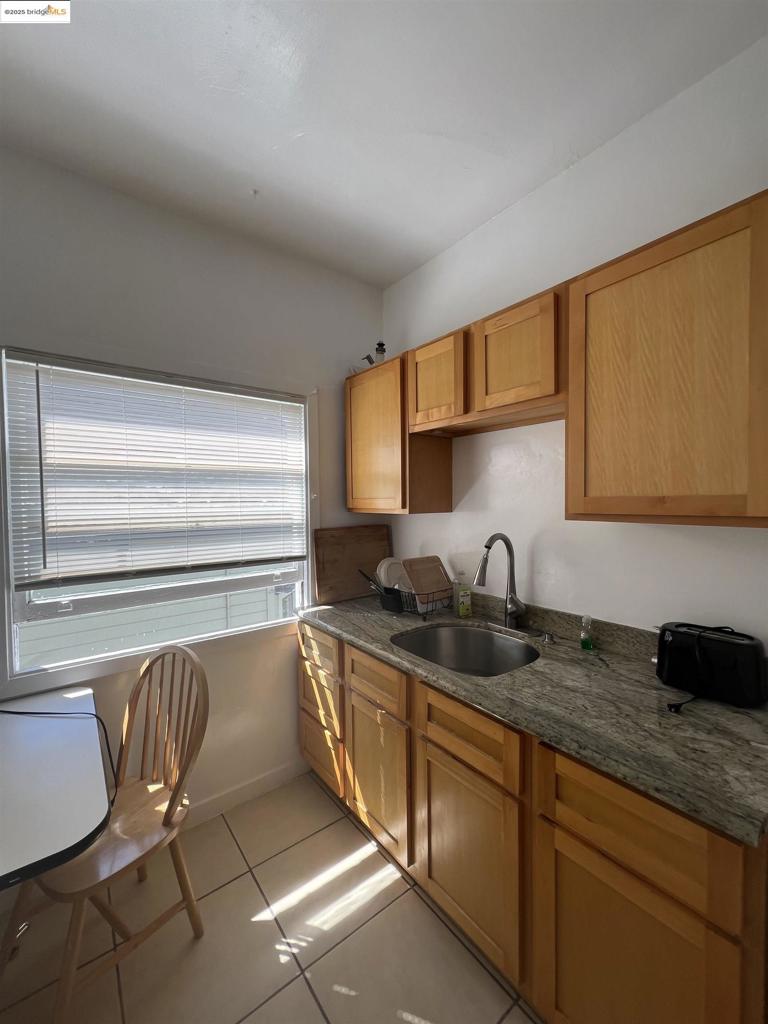 CENTRALBEY - Residential Lease