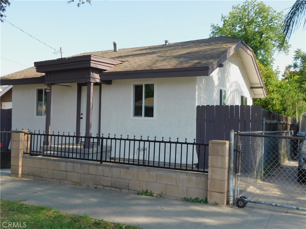 315 W 10th Street
