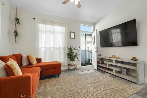 Photo of 8250 Lankershim Boulevard #122, North Hollywood, CA 91605 (MLS # SR26082953)