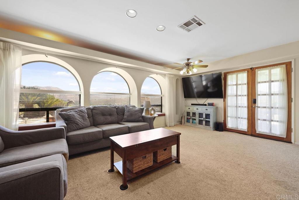 SD COUNTRY ESTATES - Residential