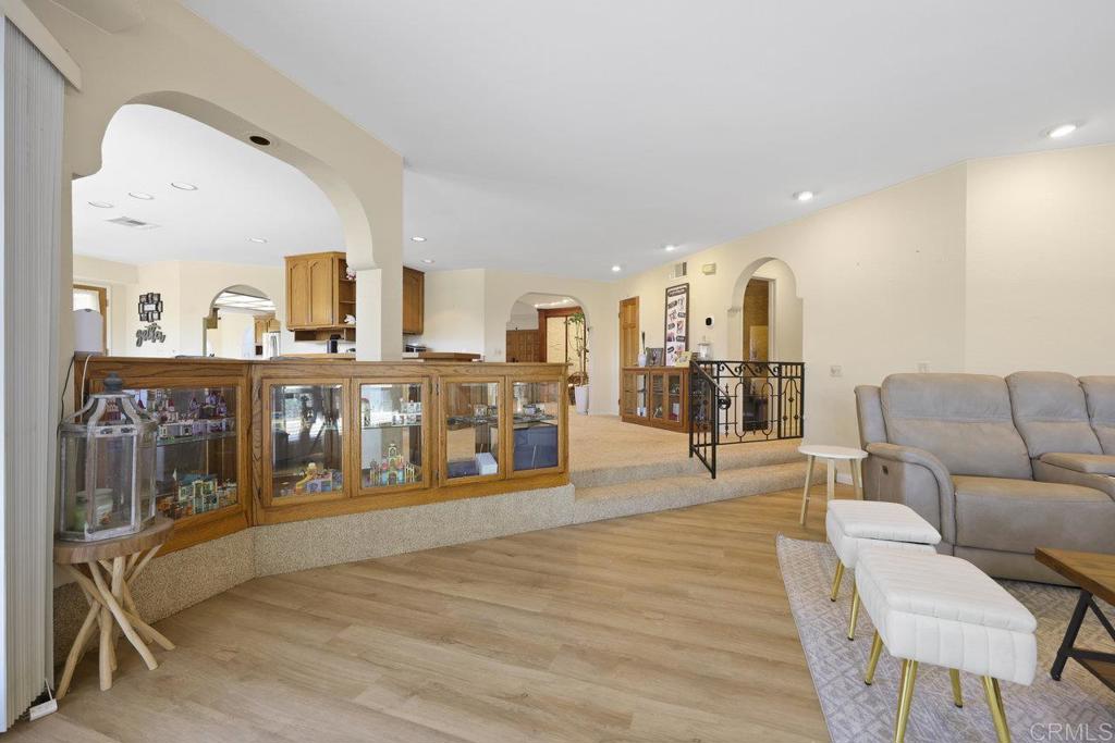 SD COUNTRY ESTATES - Residential