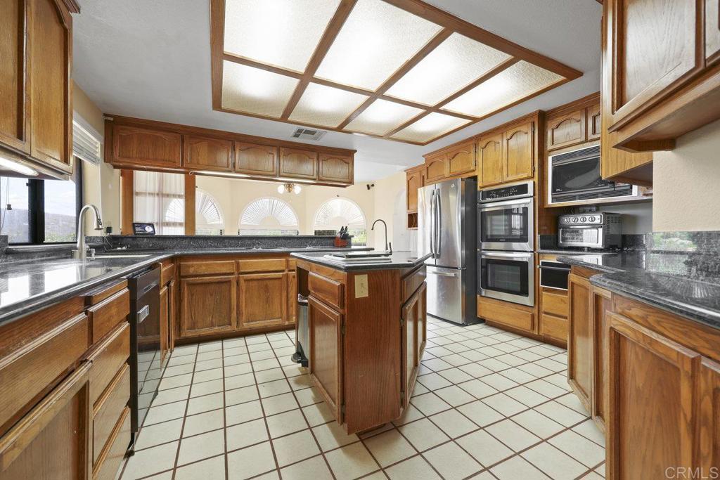 SD COUNTRY ESTATES - Residential