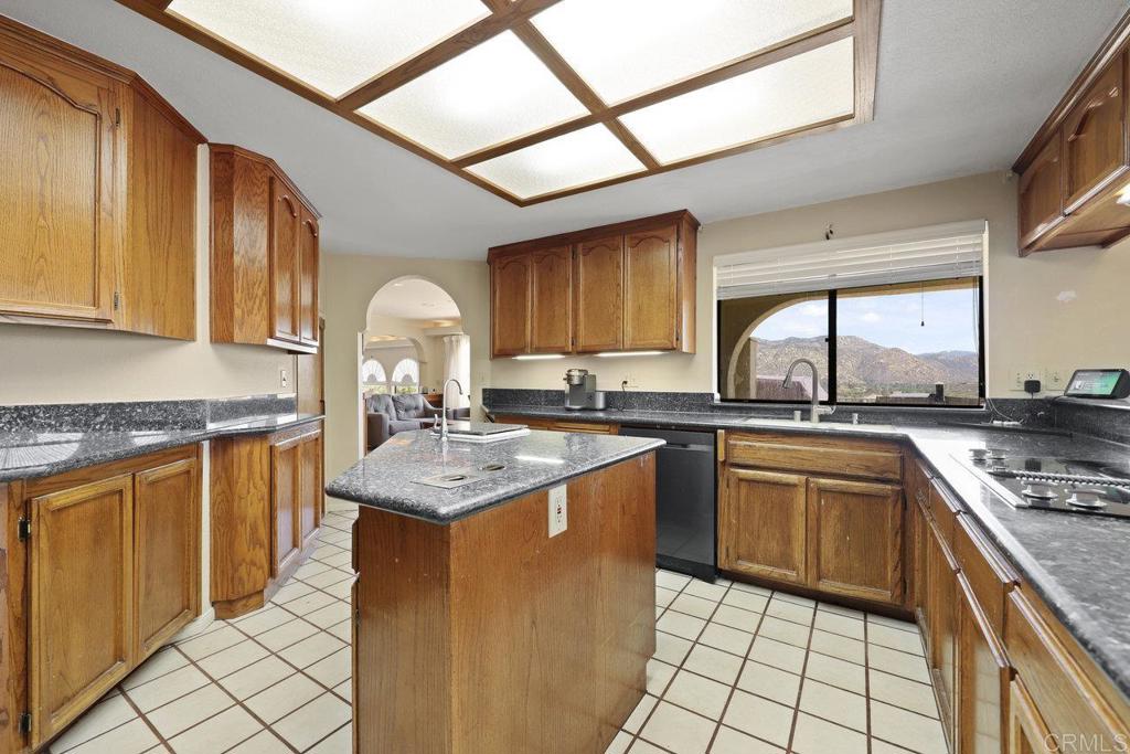 SD COUNTRY ESTATES - Residential