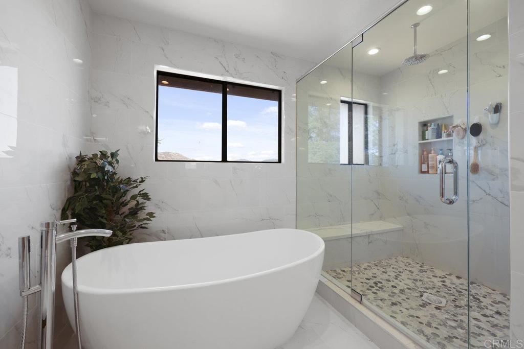 SD COUNTRY ESTATES - Residential