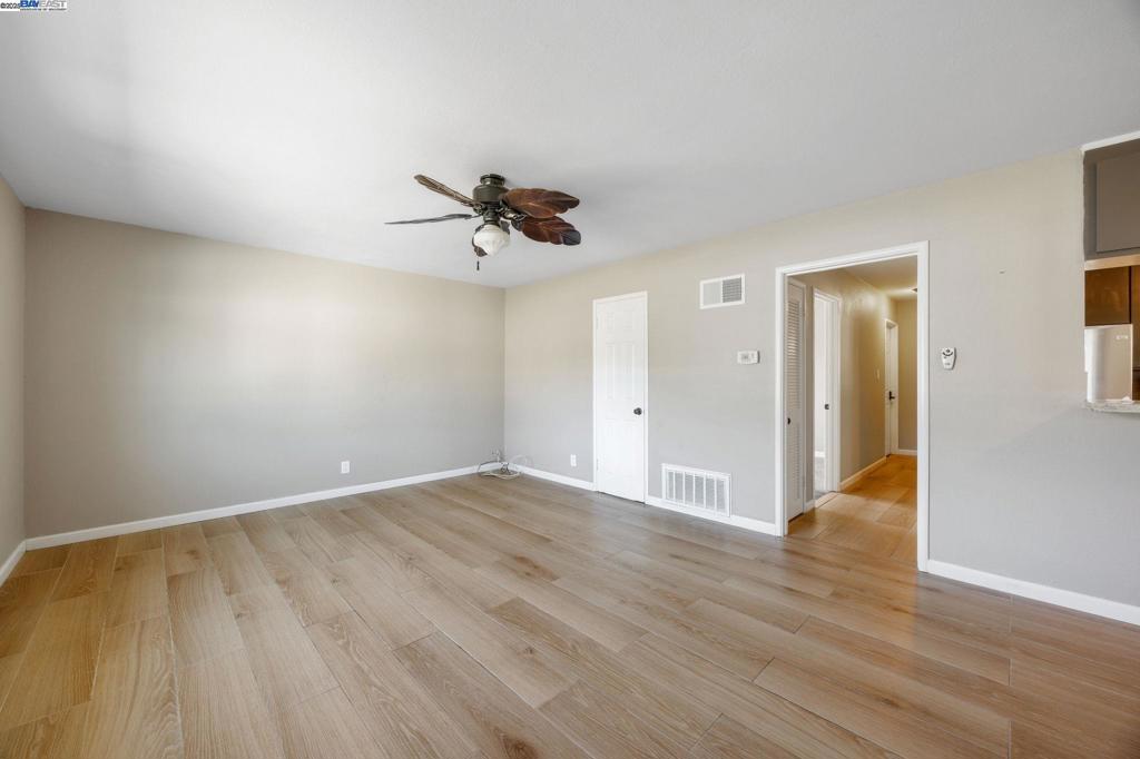 LIVERMORE DOWNS - Residential